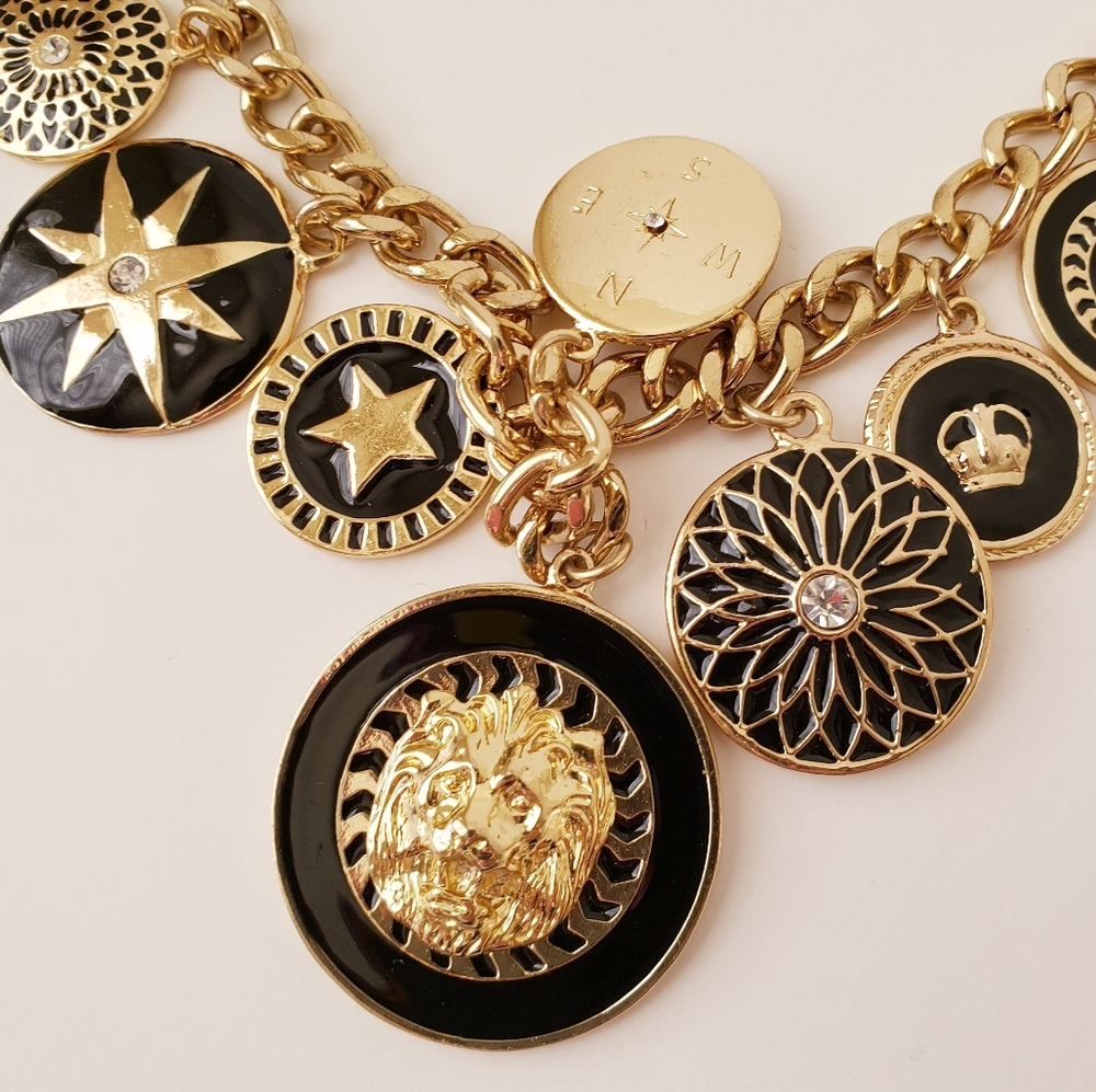 Gold Tone Lion Star Necklace - Picture 12 of 12